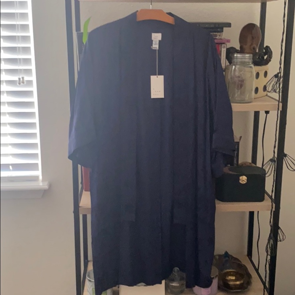 A New Day Kimono - Picture 2 of 5